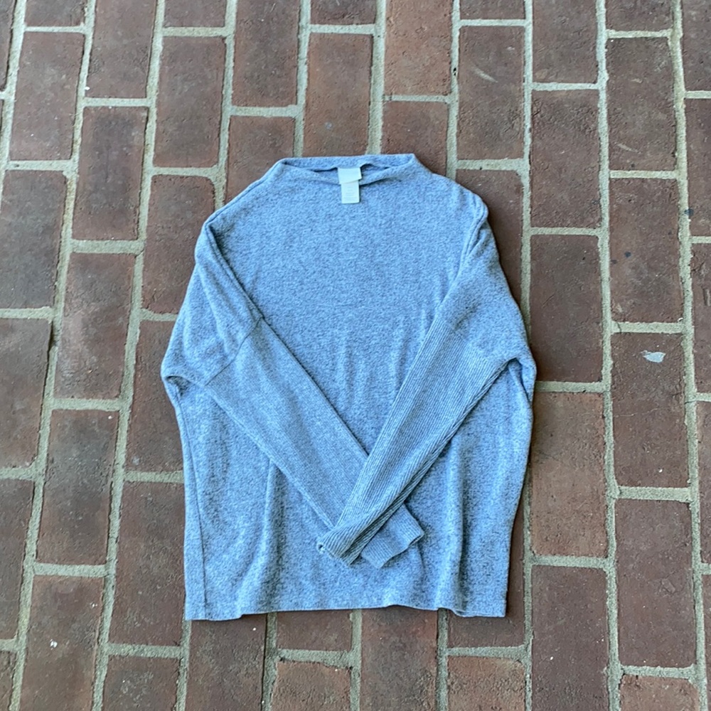 H&M, Woman’s (S), Light gray sweater